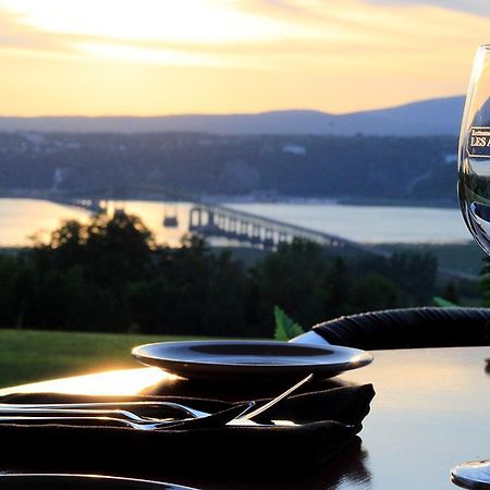 Les Ancetres Auberge & Restaurant St-Pierre-de-l'Île-d'Orléans Dış mekan fotoğraf