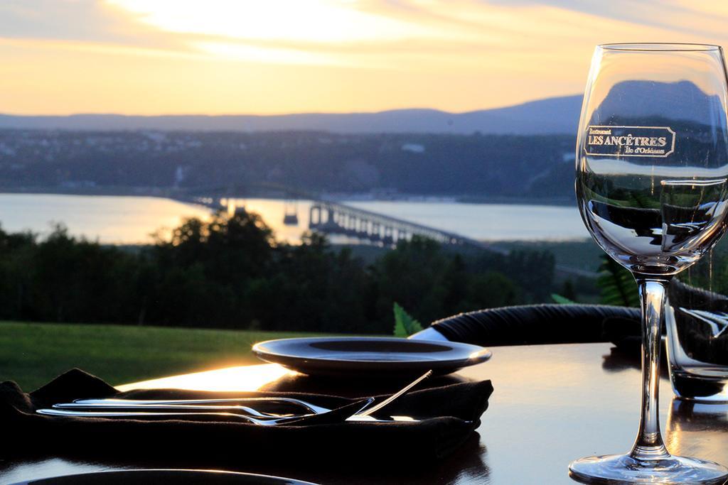 Les Ancetres Auberge & Restaurant St-Pierre-de-l'Île-d'Orléans Dış mekan fotoğraf